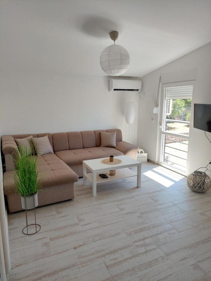 Apartmani.Сутоморе Экстерьер фото