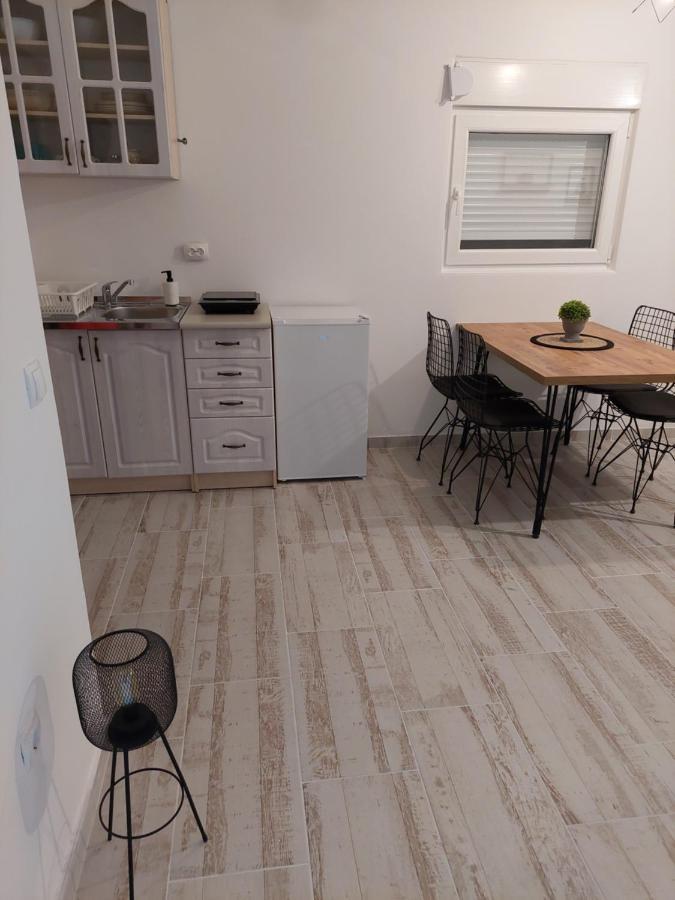 Apartmani.Сутоморе Экстерьер фото